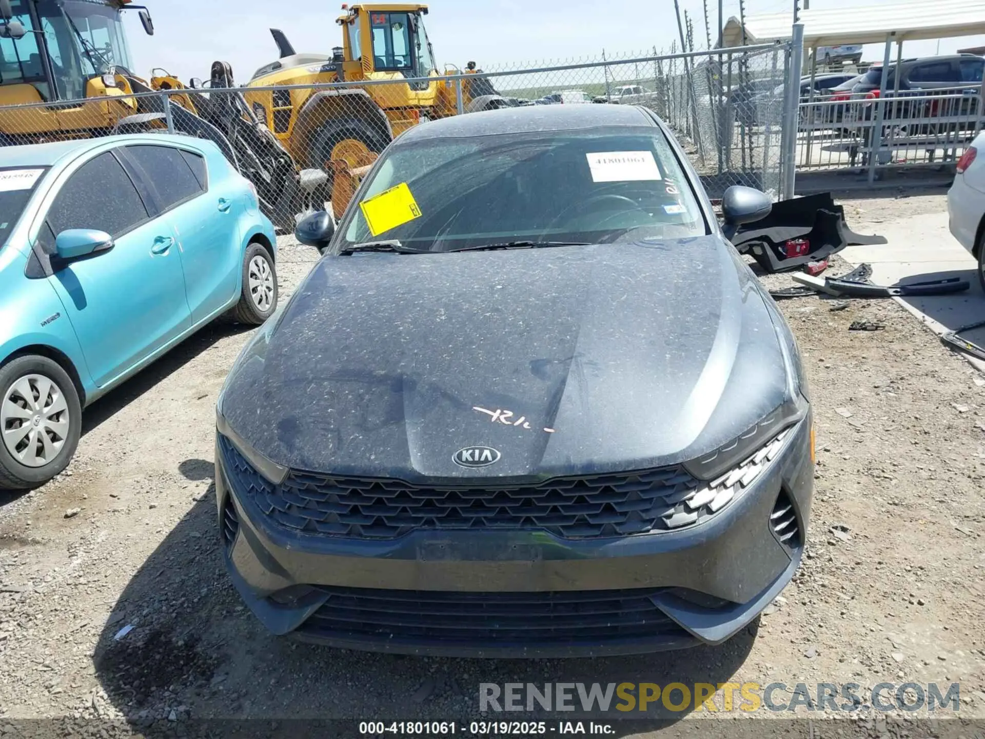 13 Photograph of a damaged car 5XXG14J25MG054840 KIA K5 2021