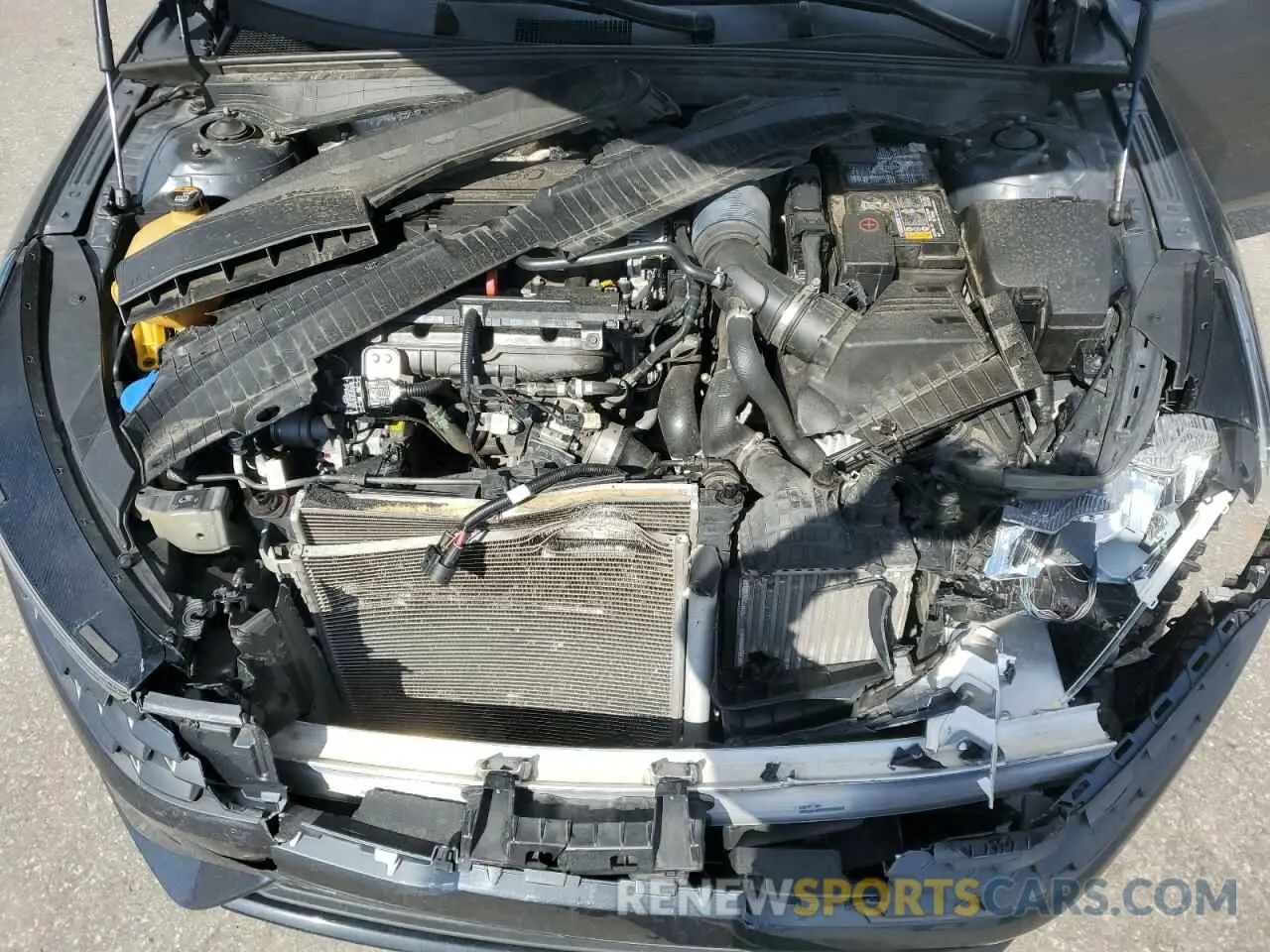 11 Photograph of a damaged car 5XXG14J25MG068754 KIA K5 2021