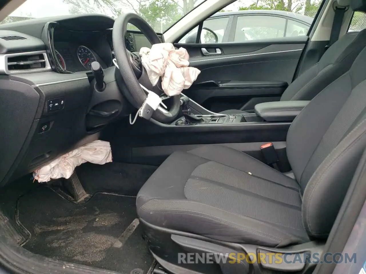 7 Photograph of a damaged car 5XXG14J26MG021040 KIA K5 2021