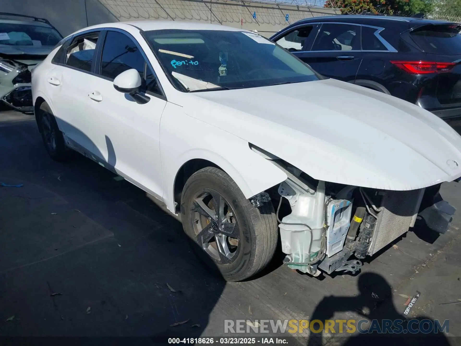1 Photograph of a damaged car 5XXG14J26MG023130 KIA K5 2021