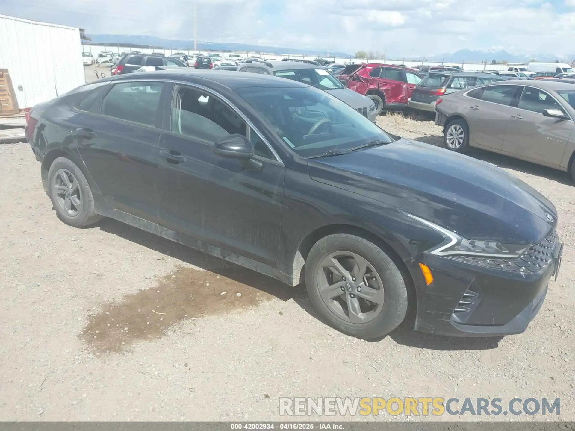 1 Photograph of a damaged car 5XXG14J26MG043720 KIA K5 2021