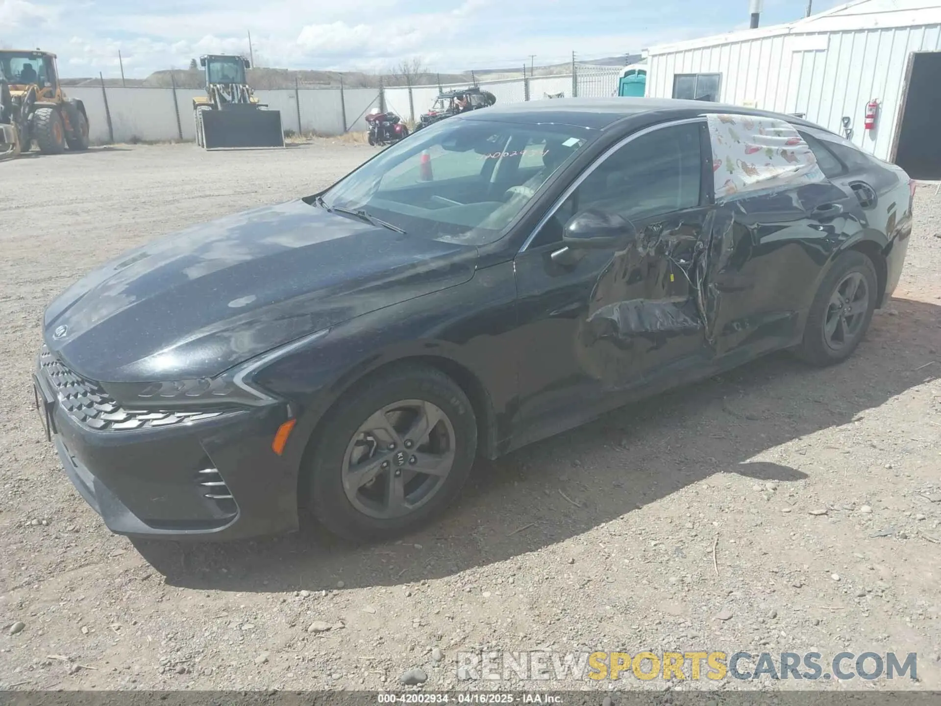 2 Photograph of a damaged car 5XXG14J26MG043720 KIA K5 2021