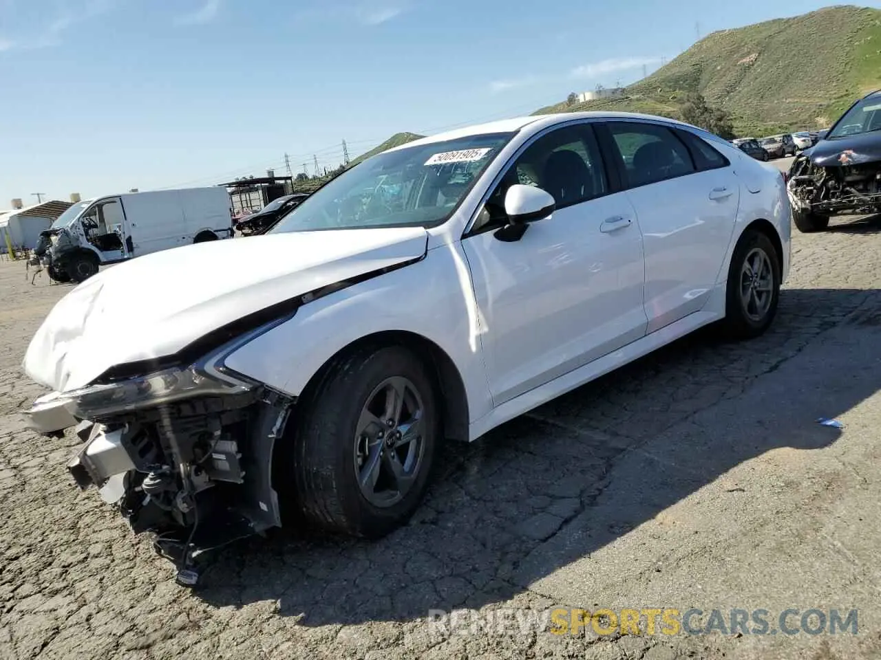 1 Photograph of a damaged car 5XXG14J27MG014906 KIA K5 2021