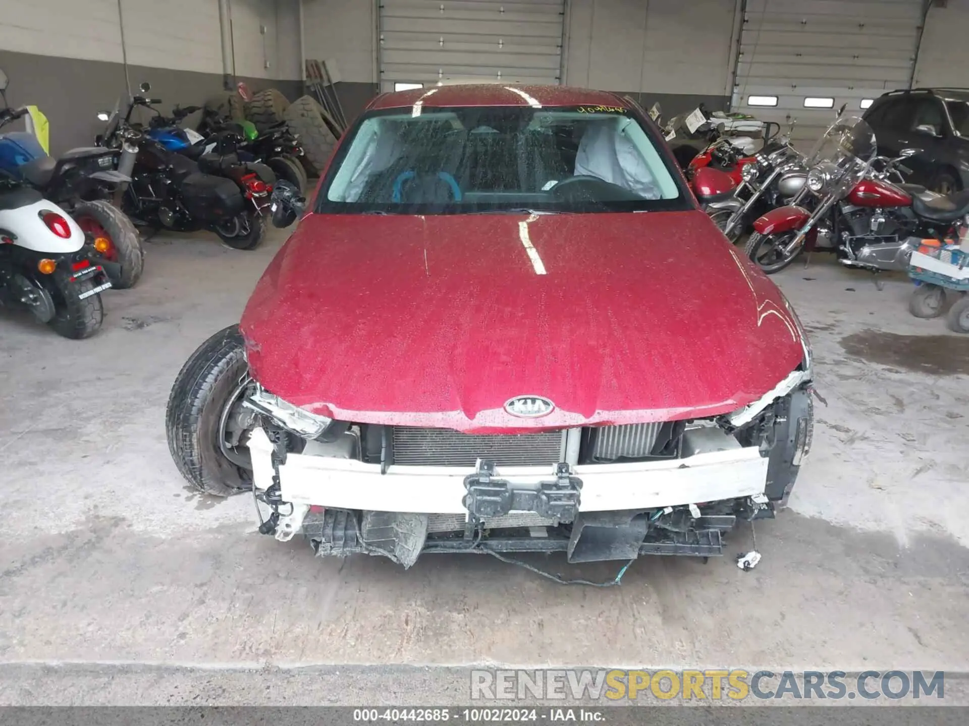 12 Photograph of a damaged car 5XXG14J28MG016177 KIA K5 2021