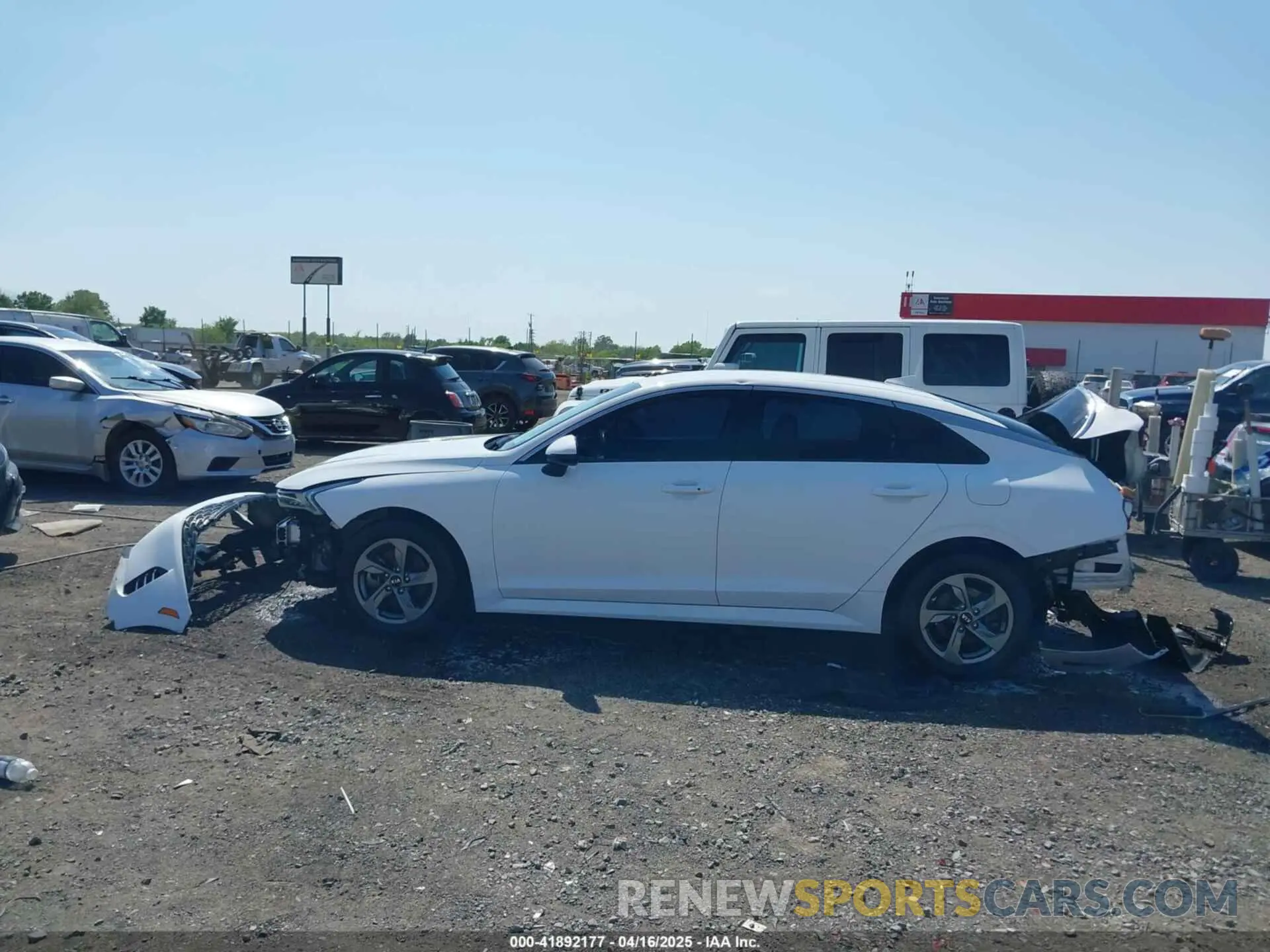 14 Photograph of a damaged car 5XXG14J28MG017779 KIA K5 2021