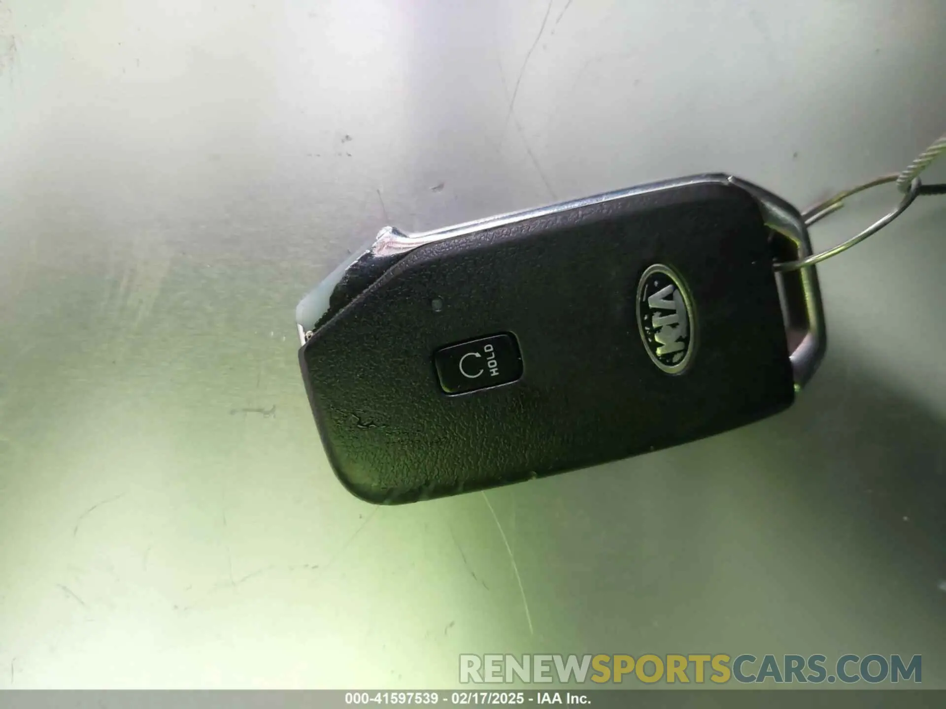 11 Photograph of a damaged car 5XXG14J28MG046392 KIA K5 2021