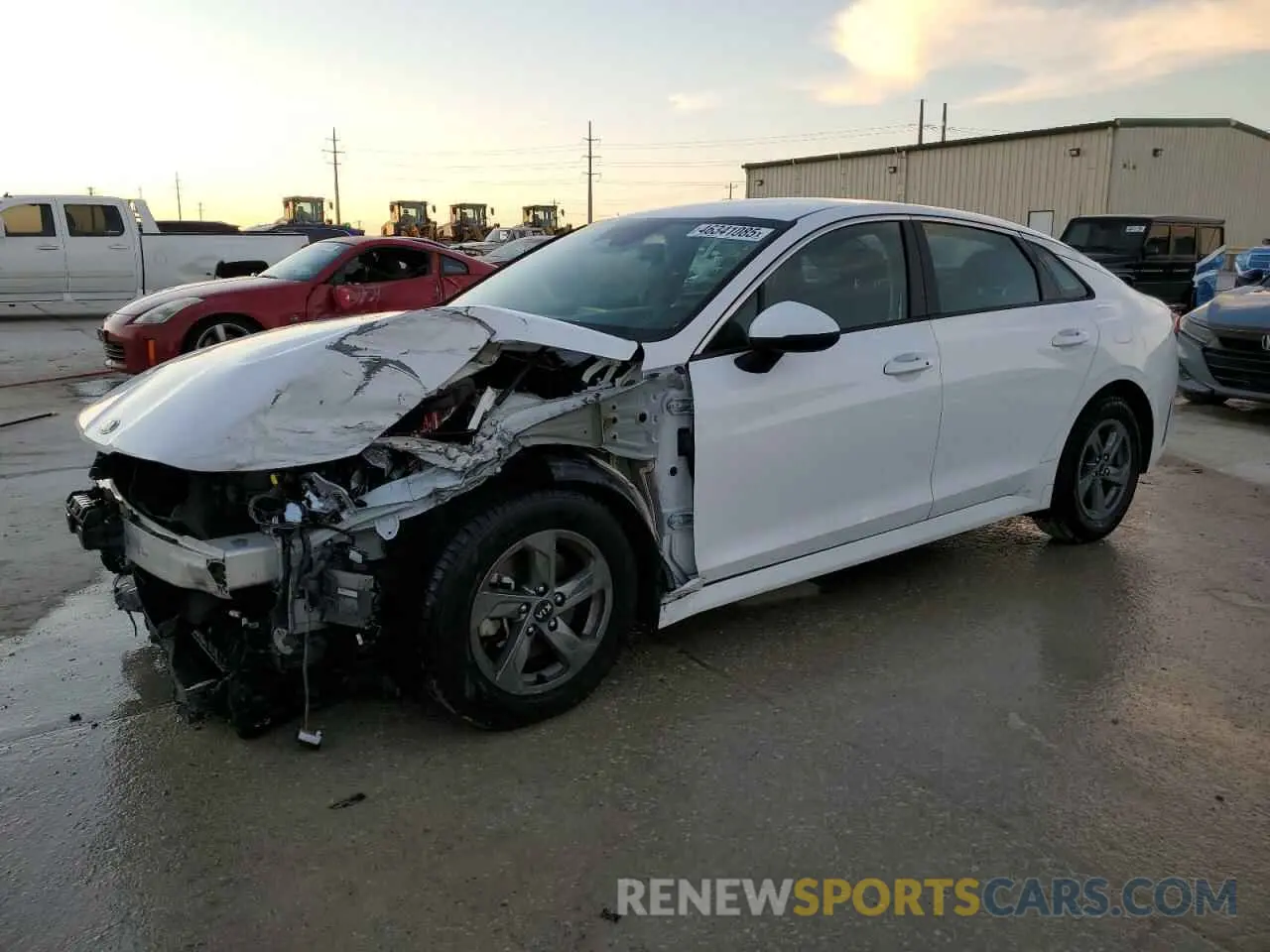 1 Photograph of a damaged car 5XXG14J28MG048885 KIA K5 2021