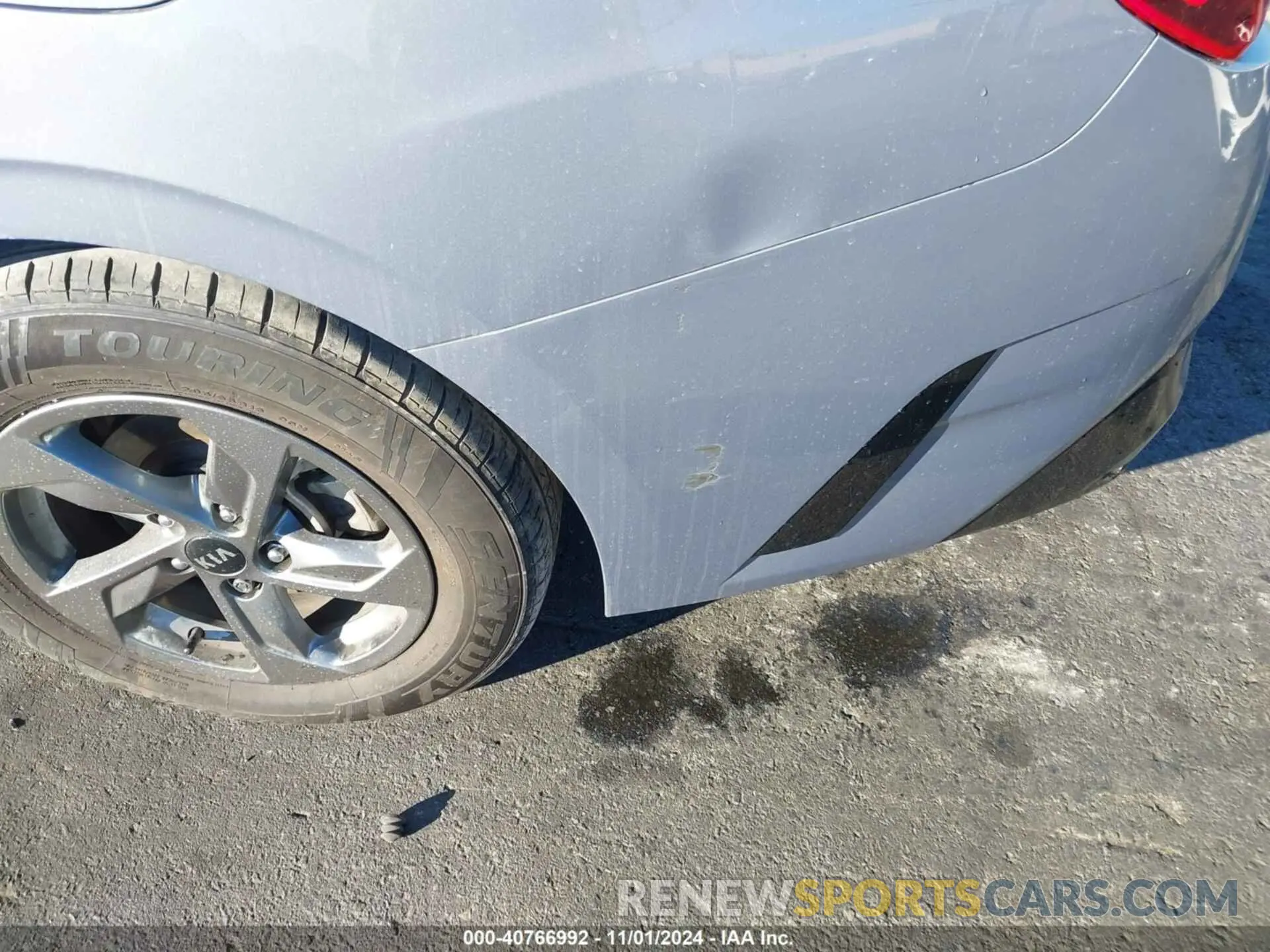 19 Photograph of a damaged car 5XXG14J28MG066240 KIA K5 2021