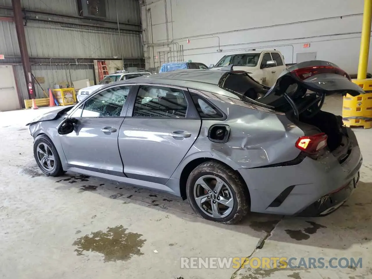 2 Photograph of a damaged car 5XXG14J28MG071728 KIA K5 2021