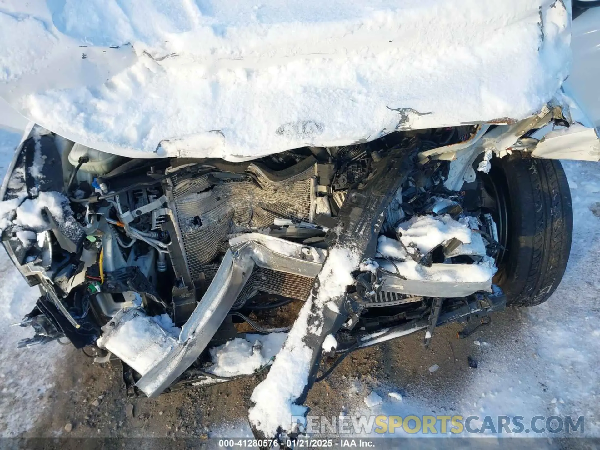 10 Photograph of a damaged car 5XXG14J29MG014454 KIA K5 2021