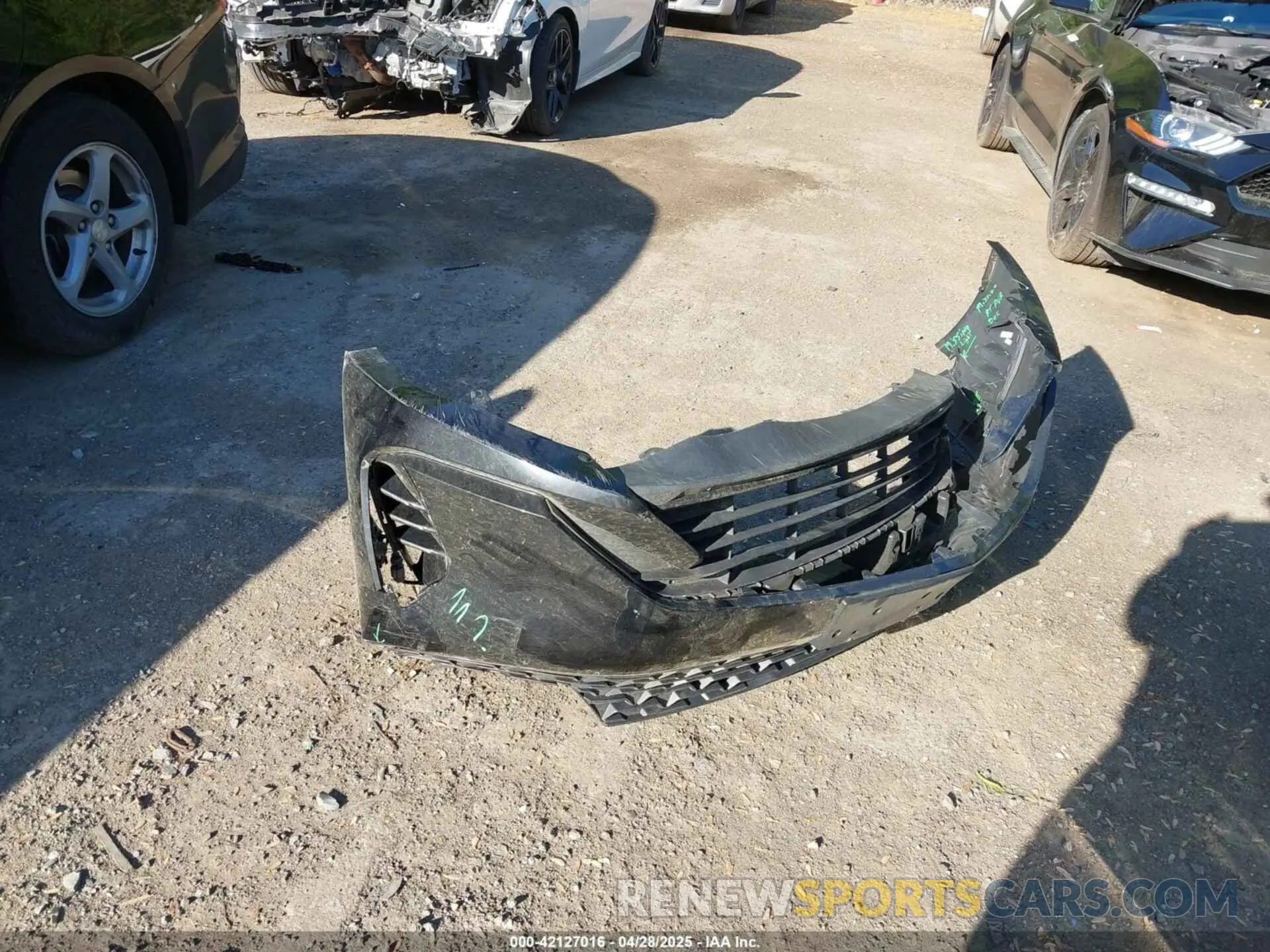12 Photograph of a damaged car 5XXG14J2XMG014687 KIA K5 2021