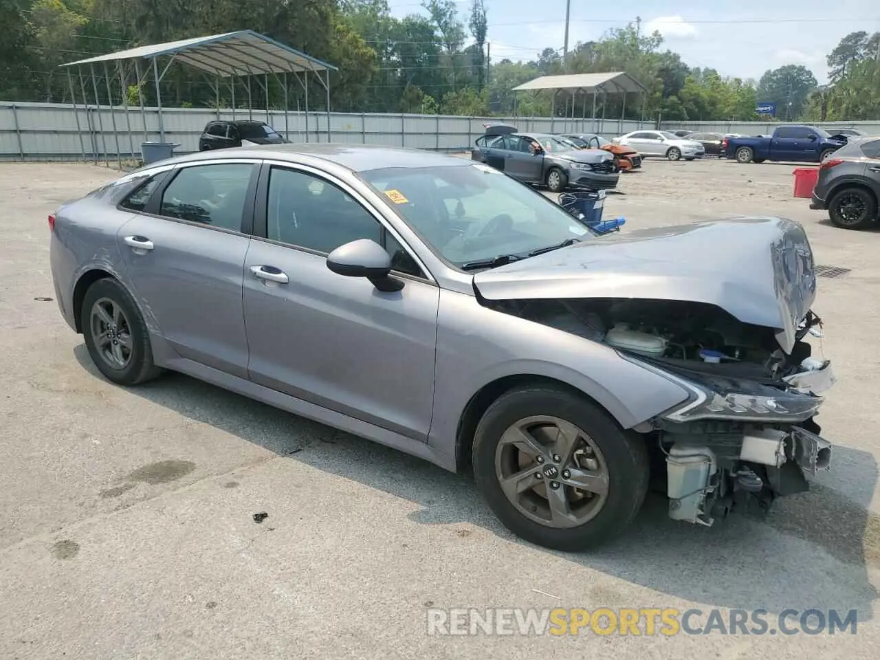 4 Photograph of a damaged car 5XXG14J2XMG016777 KIA K5 2021