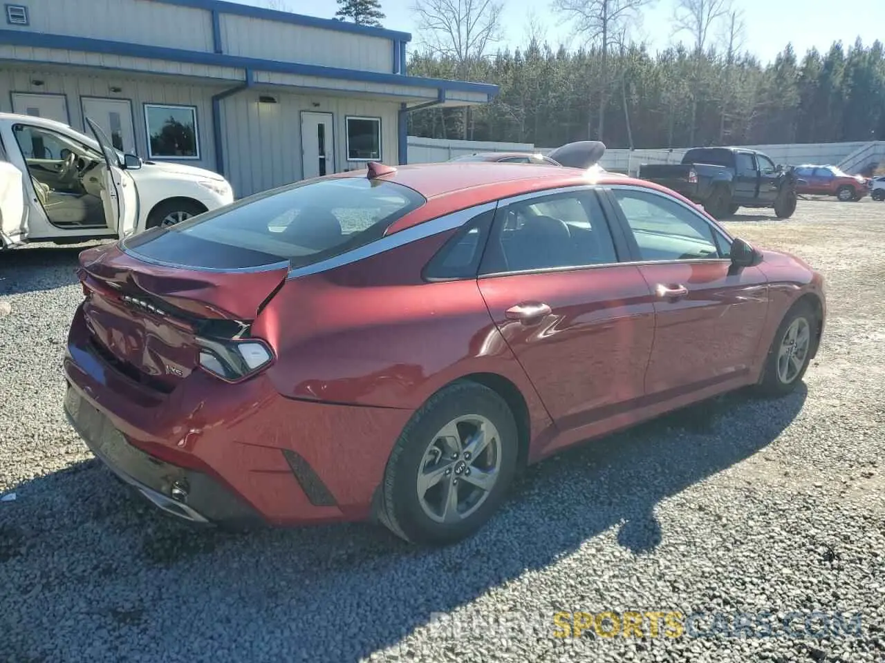 3 Photograph of a damaged car 5XXG14J2XMG029724 KIA K5 2021