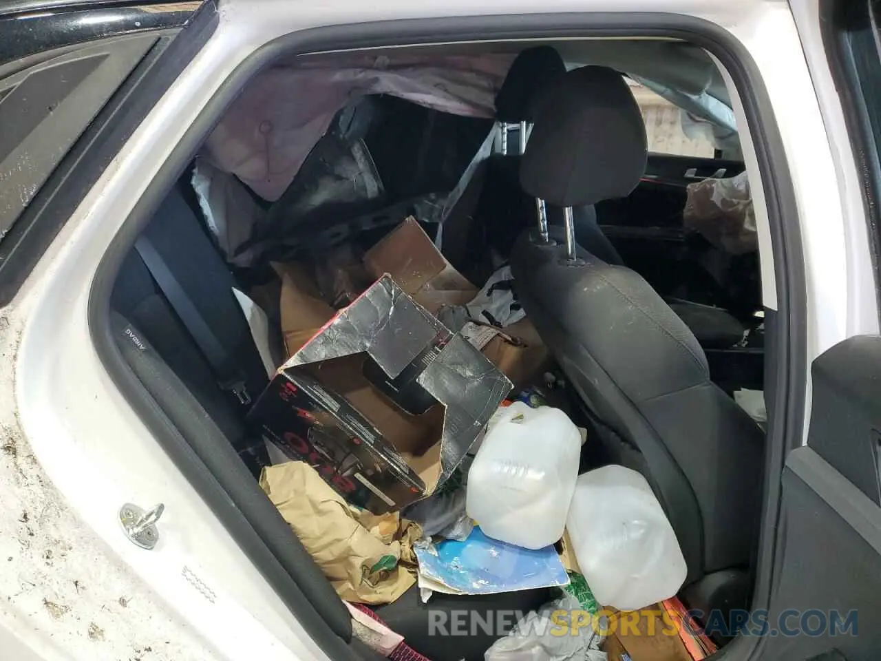 10 Photograph of a damaged car 5XXG14J2XMG030615 KIA K5 2021