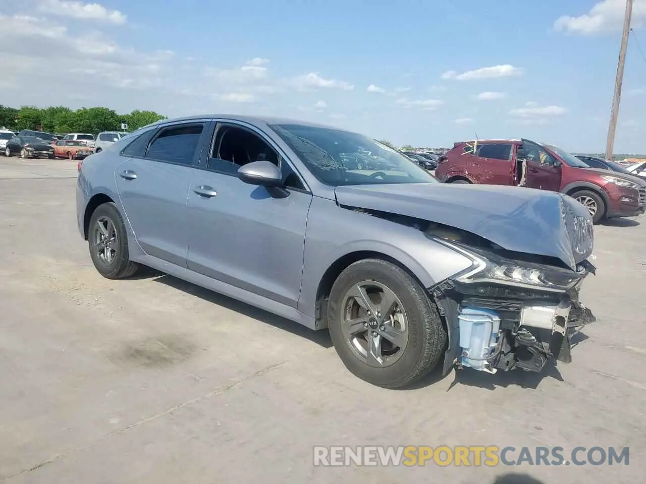 4 Photograph of a damaged car 5XXG24J21MG027650 KIA K5 2021