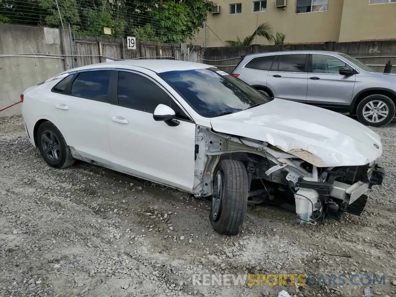 4 Photograph of a damaged car 5XXG24J22MG031769 KIA K5 2021
