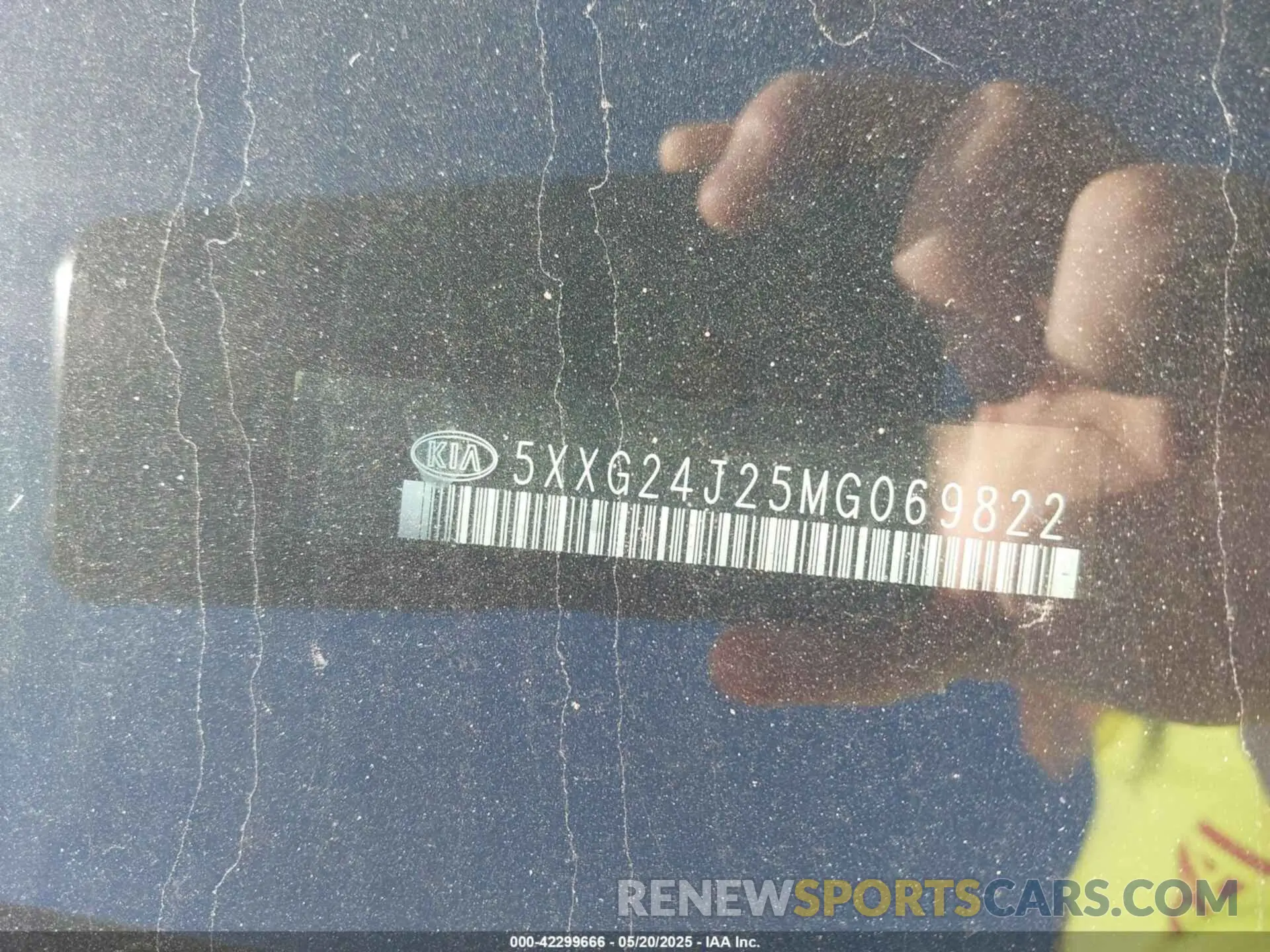 9 Photograph of a damaged car 5XXG24J25MG069822 KIA K5 2021