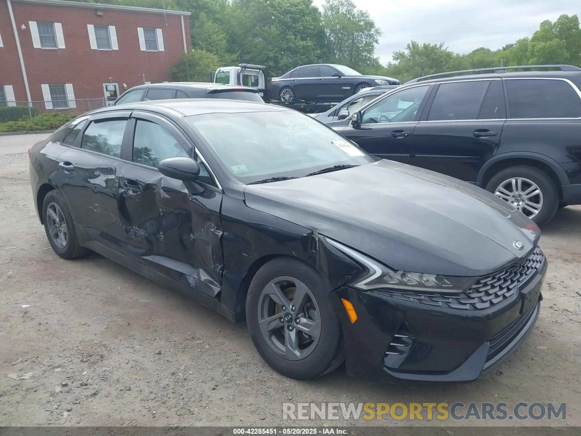 1 Photograph of a damaged car 5XXG24J26MG016840 KIA K5 2021