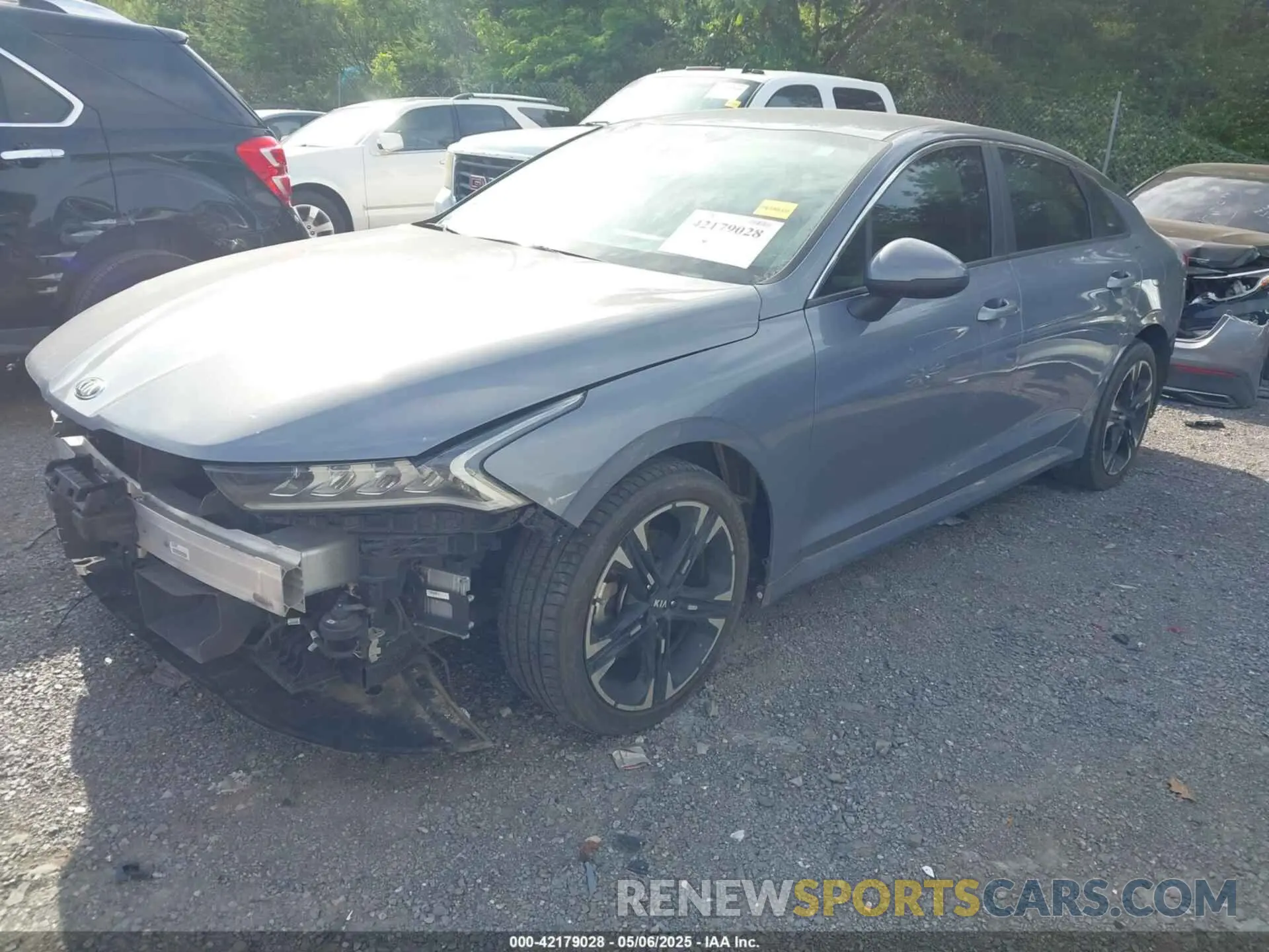2 Photograph of a damaged car 5XXG24J27MG017012 KIA K5 2021