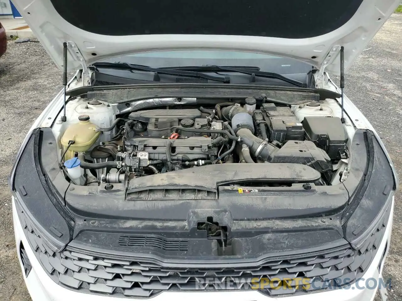 11 Photograph of a damaged car 5XXG24J27MG025126 KIA K5 2021