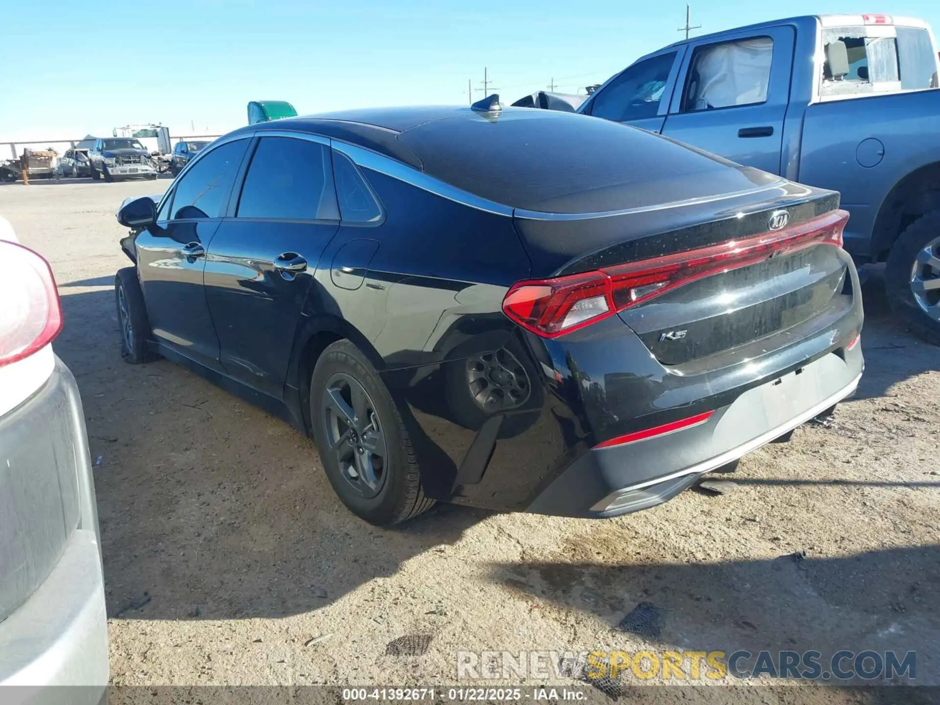 3 Photograph of a damaged car 5XXG24J28MG043991 KIA K5 2021