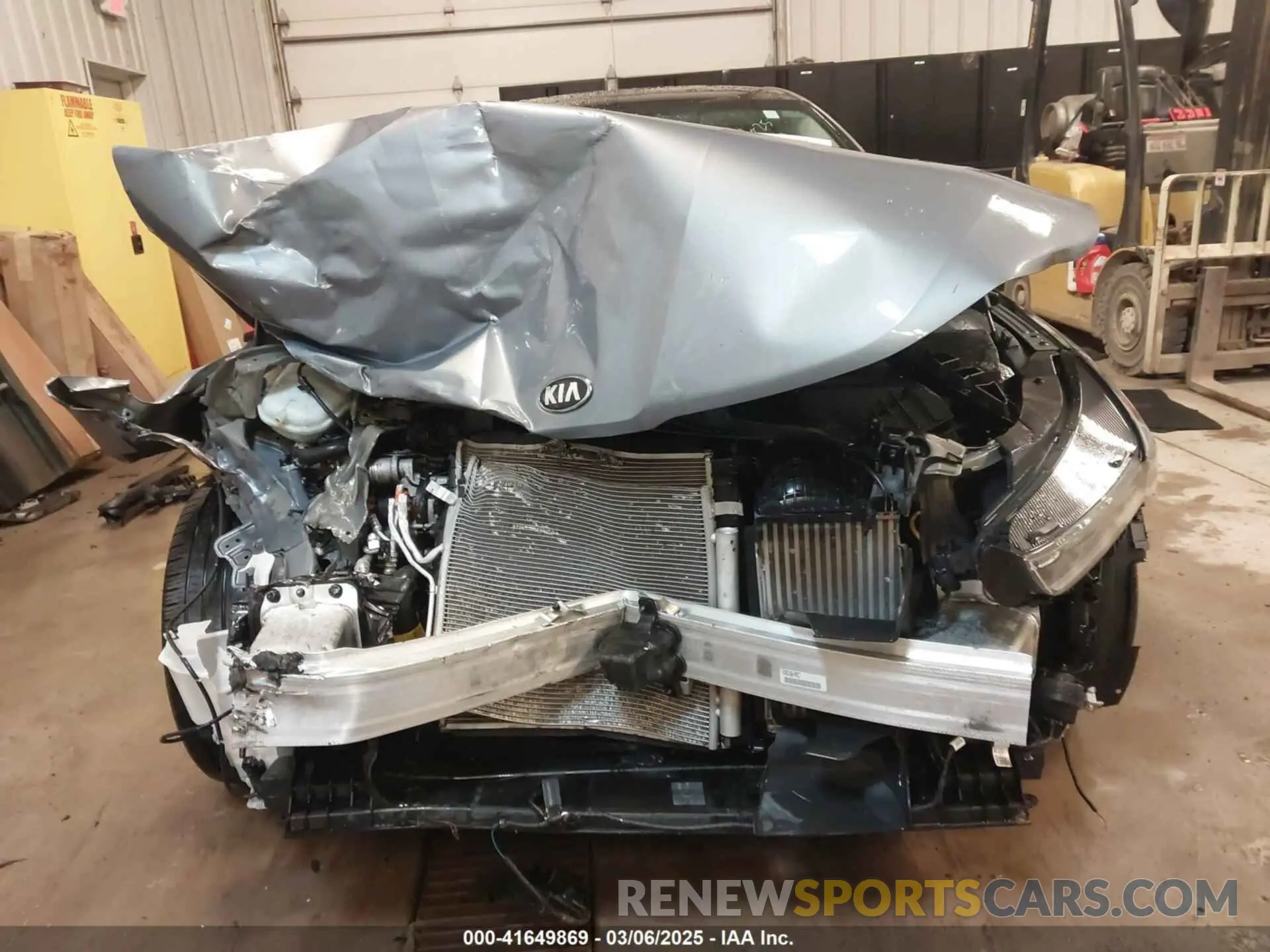 12 Photograph of a damaged car 5XXG34J20MG012697 KIA K5 2021