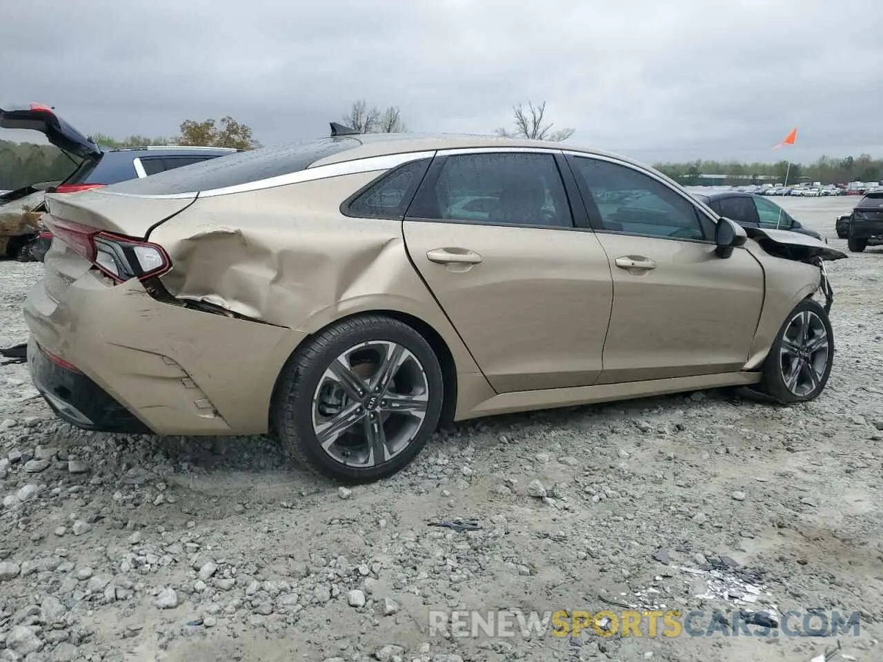 3 Photograph of a damaged car 5XXG34J21MG039360 KIA K5 2021