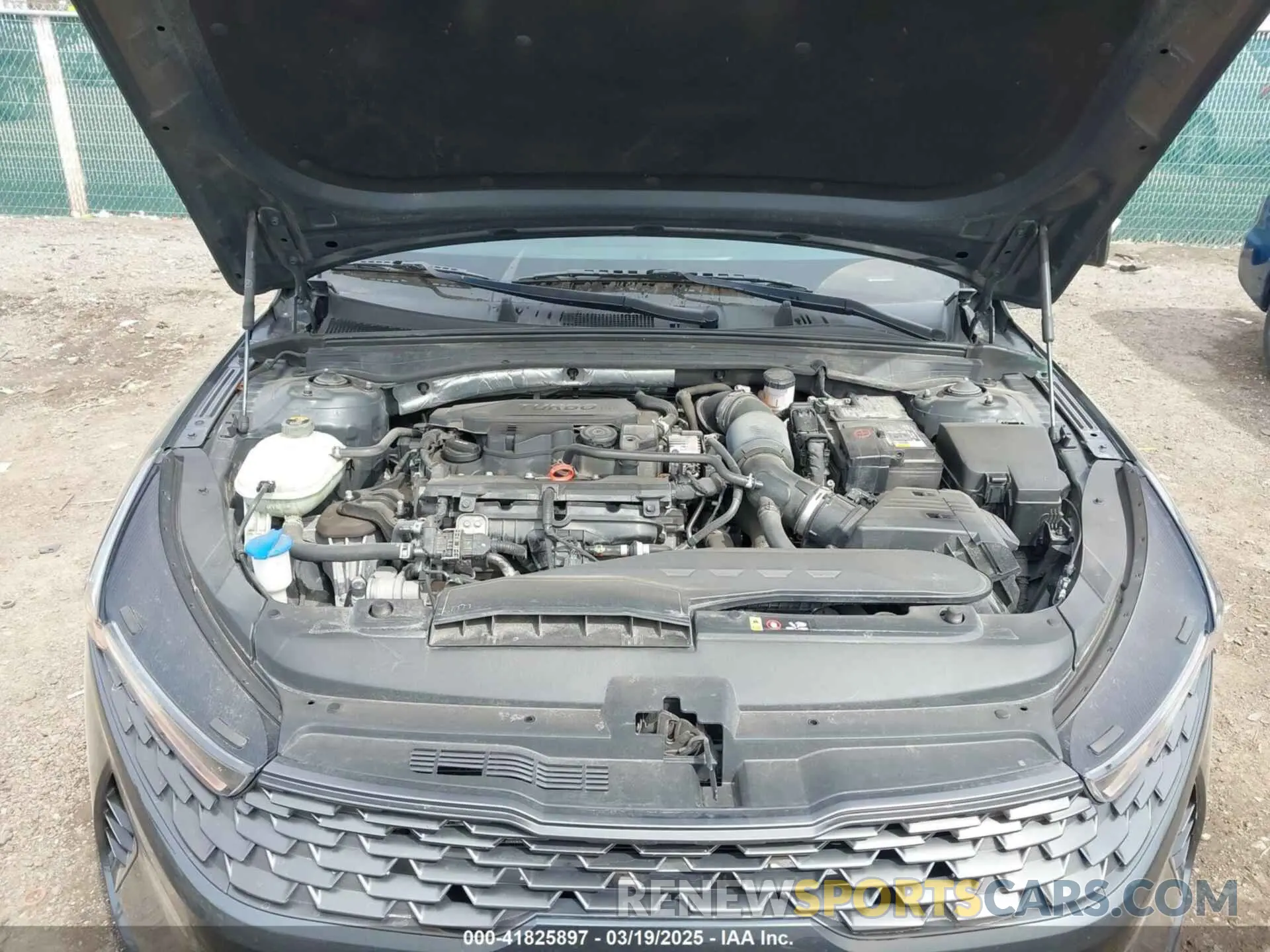 10 Photograph of a damaged car 5XXG34J23MG011043 KIA K5 2021