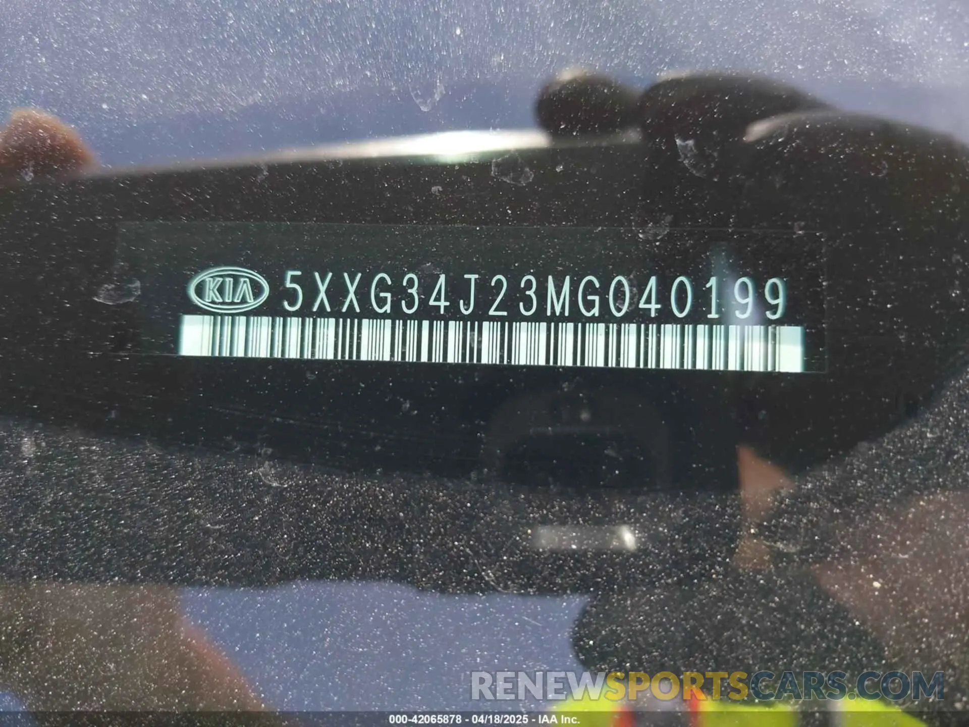 17 Photograph of a damaged car 5XXG34J23MG040199 KIA K5 2021