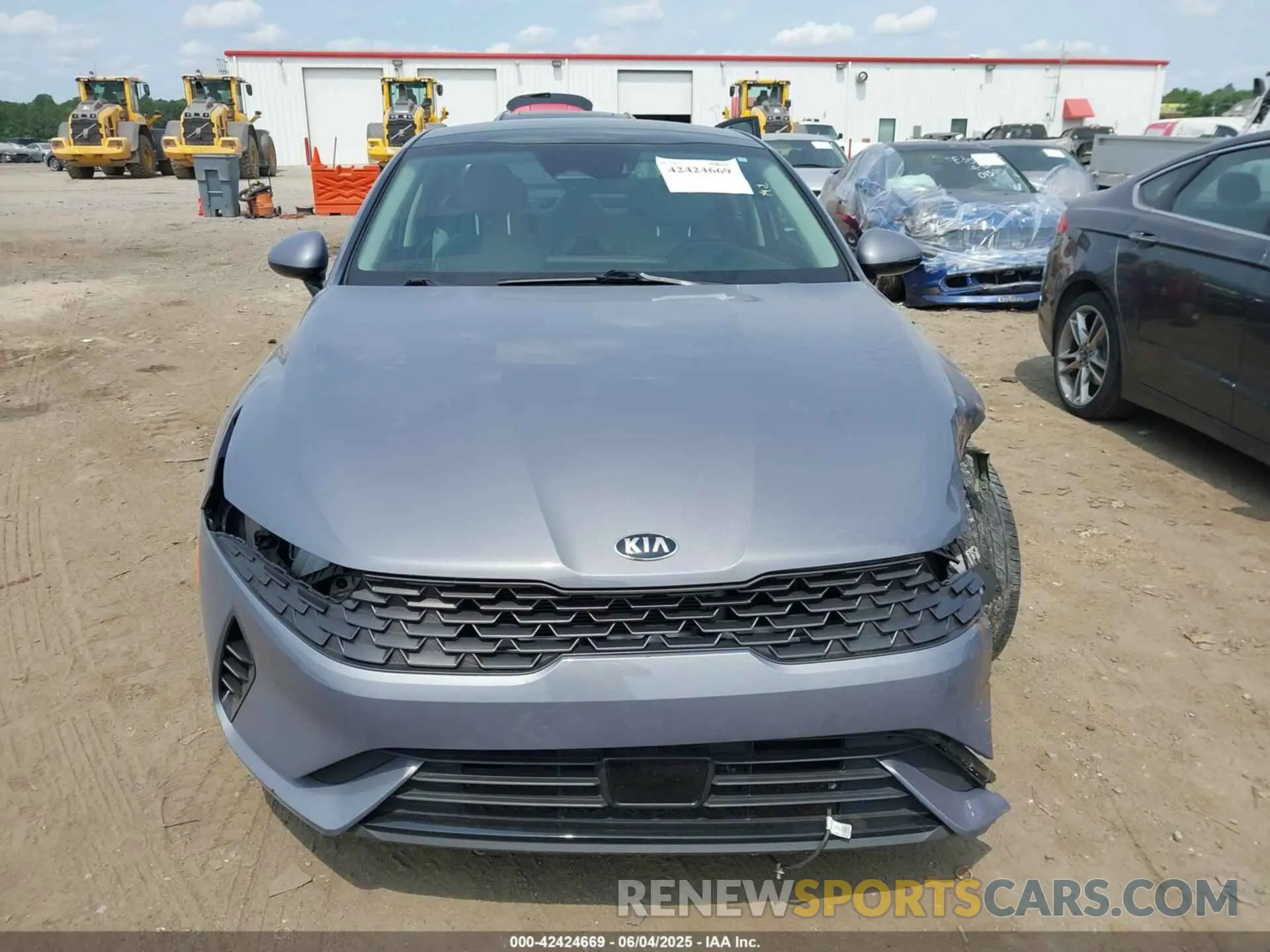 13 Photograph of a damaged car 5XXG34J25MG072815 KIA K5 2021