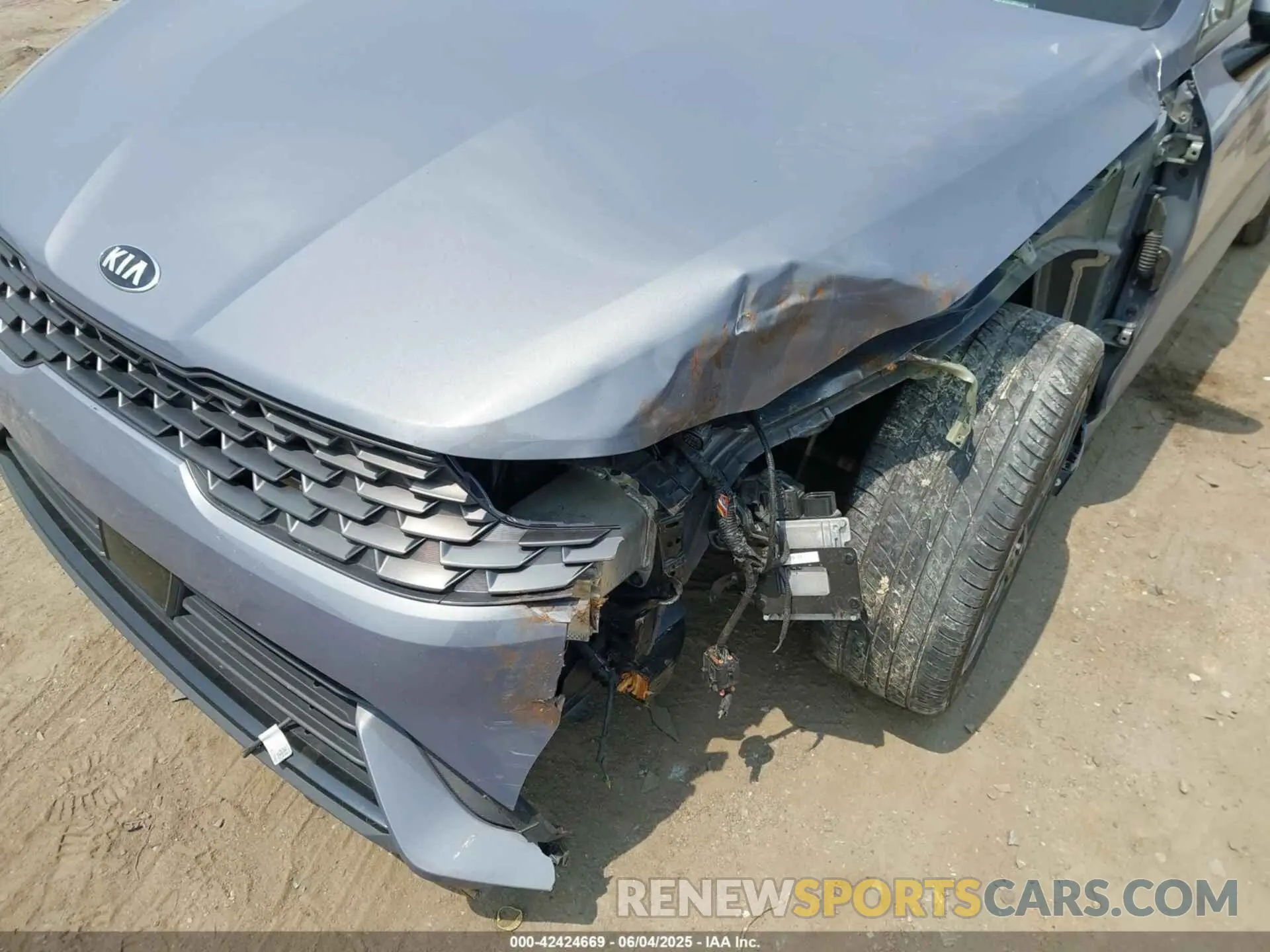 6 Photograph of a damaged car 5XXG34J25MG072815 KIA K5 2021