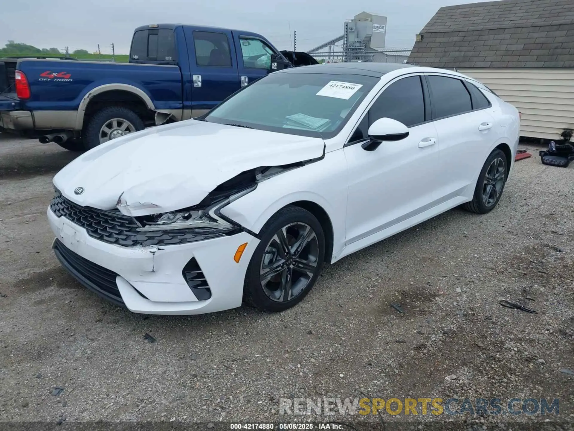 2 Photograph of a damaged car 5XXG34J27MG032252 KIA K5 2021