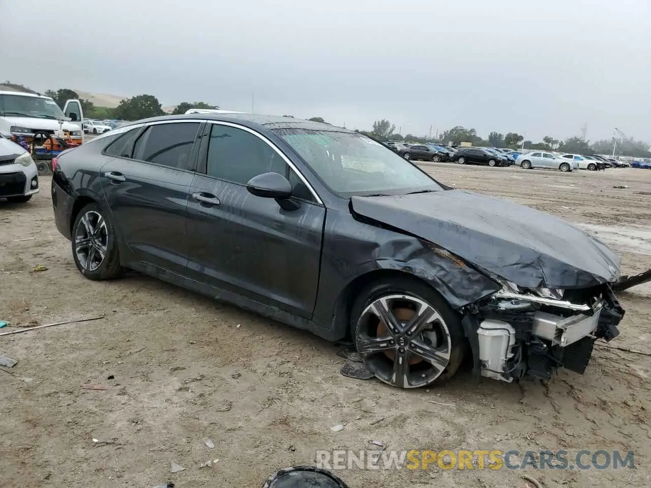 4 Photograph of a damaged car 5XXG34J28MG008591 KIA K5 2021