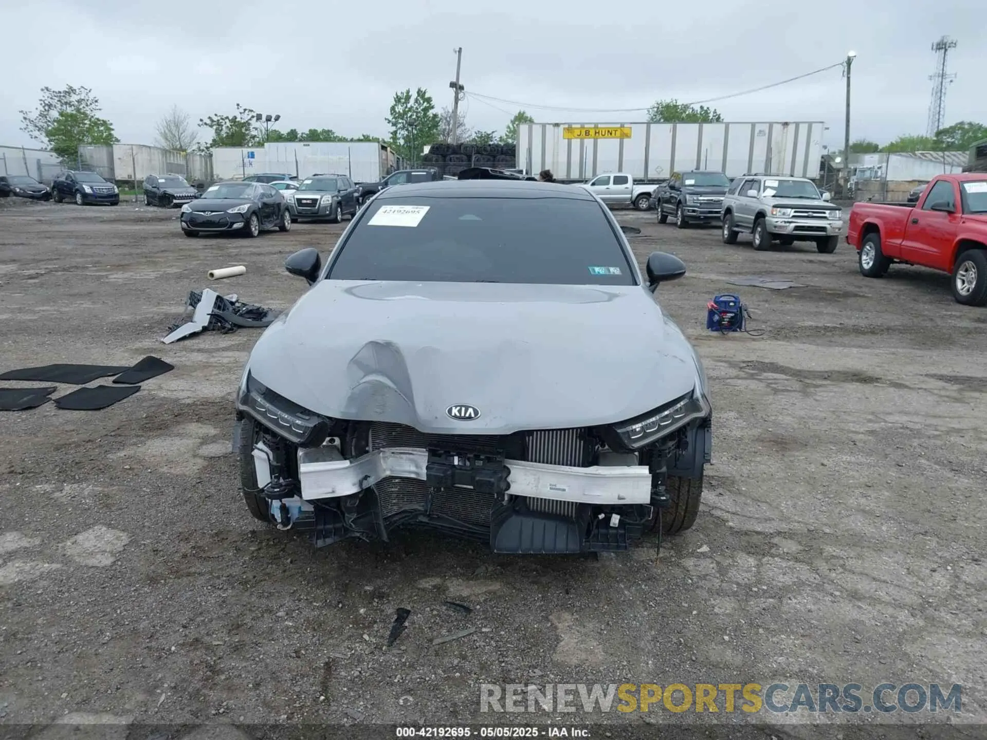 6 Photograph of a damaged car 5XXG44J80MG079284 KIA K5 2021