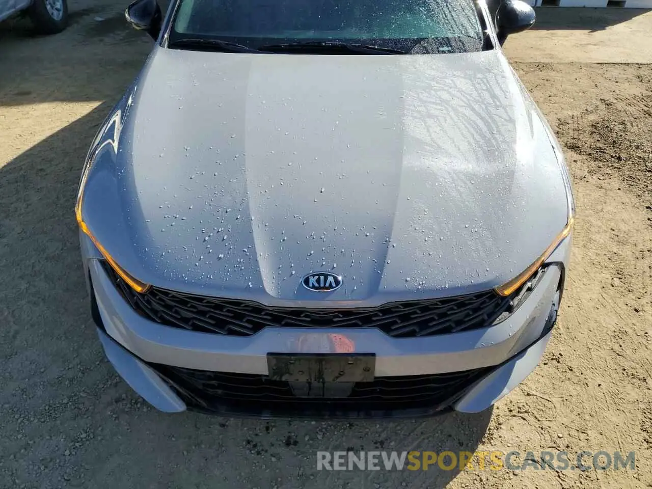 11 Photograph of a damaged car 5XXG64J20MG073846 KIA K5 2021