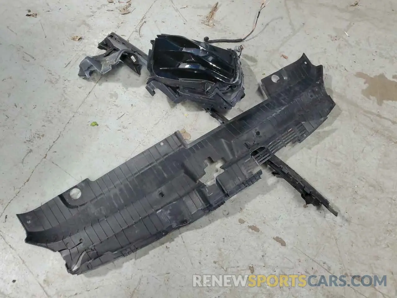 12 Photograph of a damaged car 5XXG64J21MG013364 KIA K5 2021