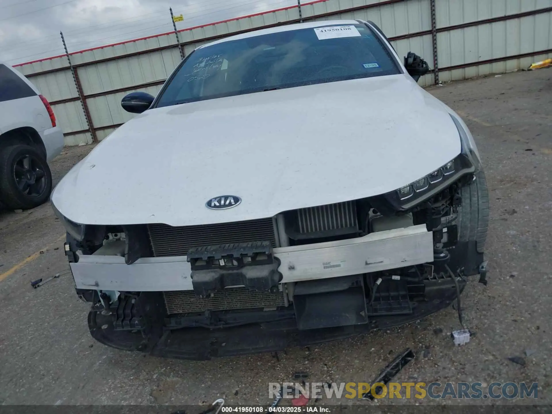 6 Photograph of a damaged car 5XXG64J21MG050527 KIA K5 2021