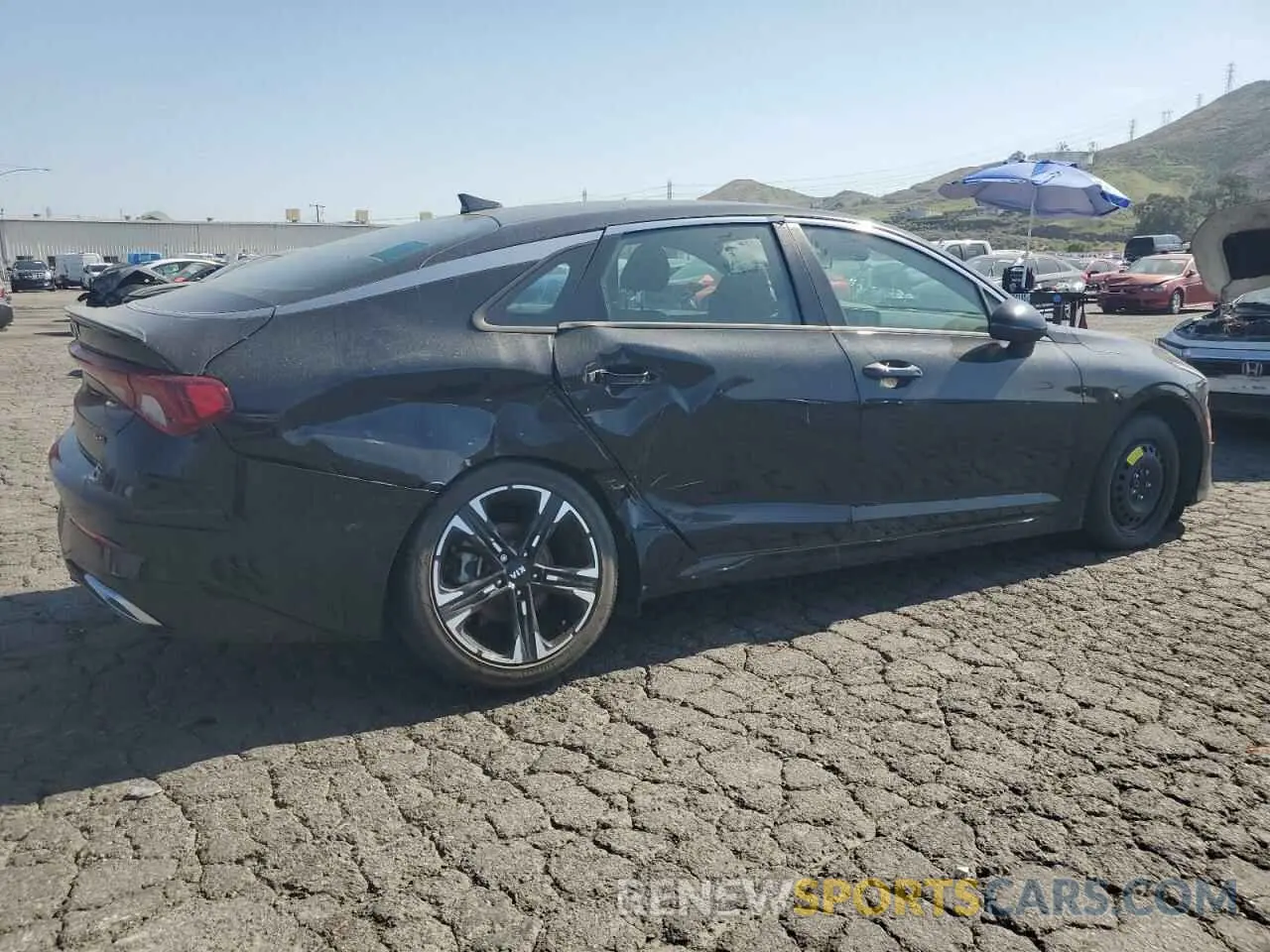 3 Photograph of a damaged car 5XXG64J21MG068719 KIA K5 2021