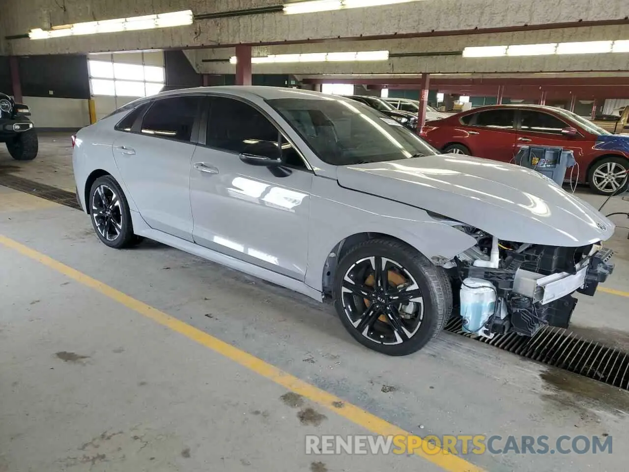 4 Photograph of a damaged car 5XXG64J21MG080739 KIA K5 2021