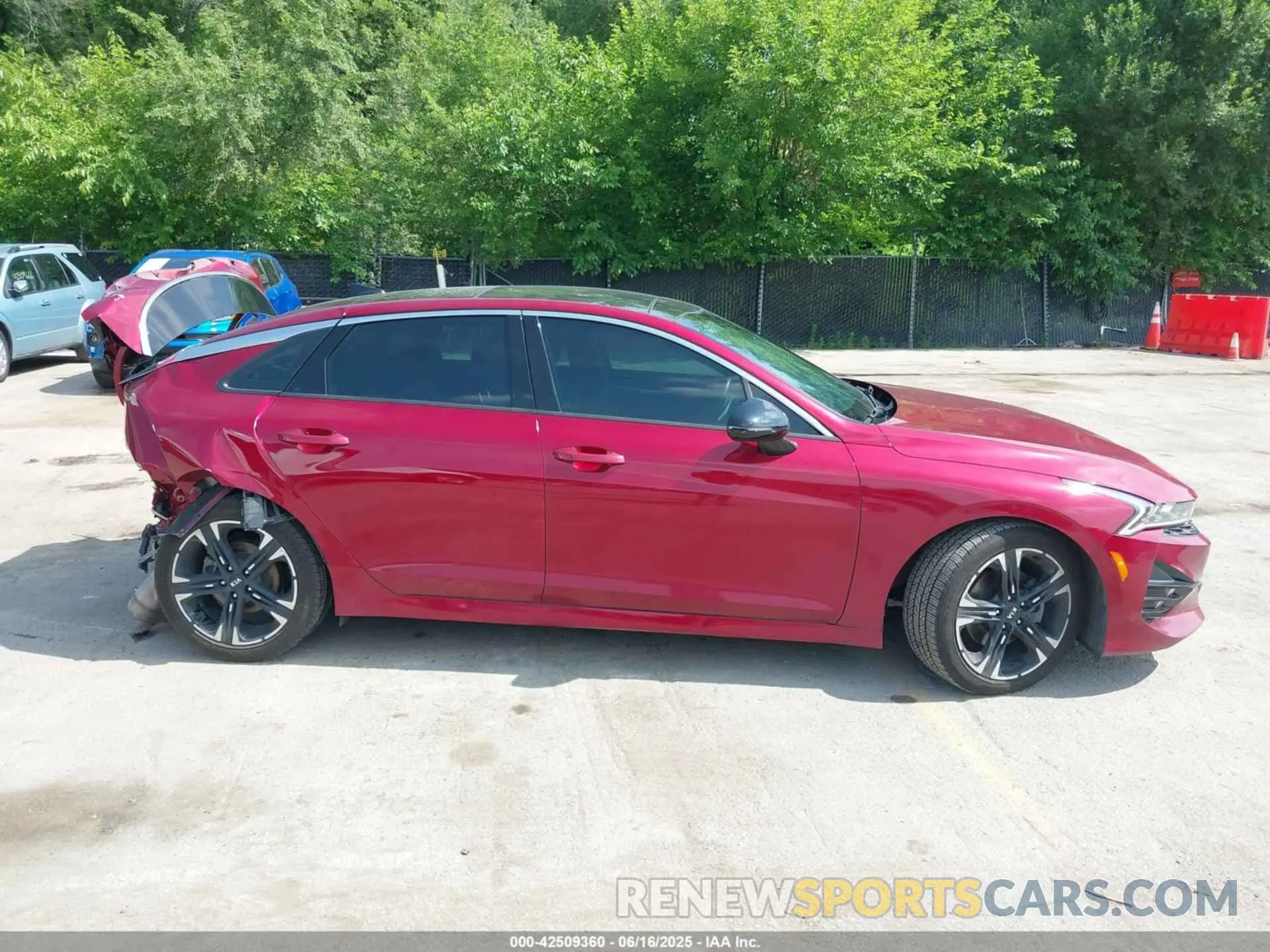 13 Photograph of a damaged car 5XXG64J21MG081650 KIA K5 2021