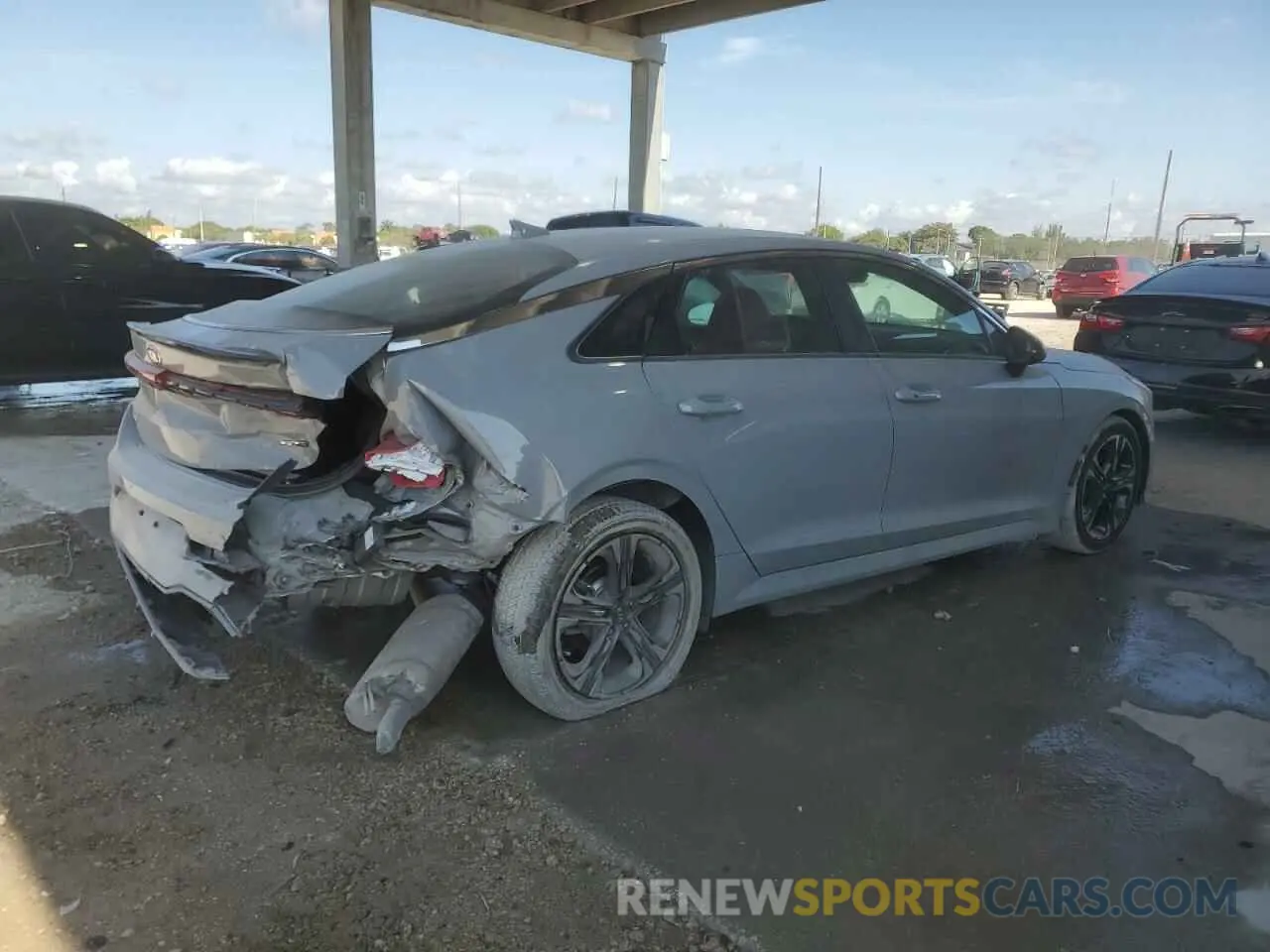 3 Photograph of a damaged car 5XXG64J22MG006357 KIA K5 2021