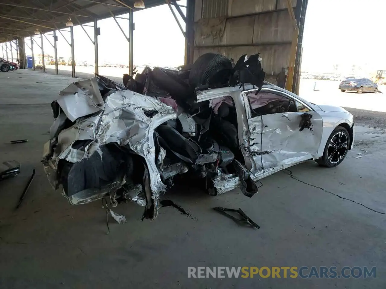 3 Photograph of a damaged car 5XXG64J22MG012739 KIA K5 2021