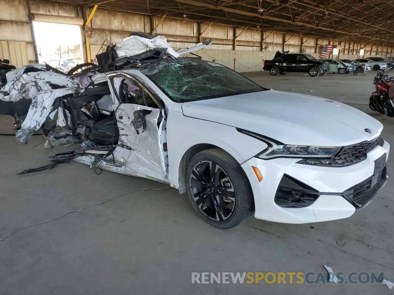 4 Photograph of a damaged car 5XXG64J22MG012739 KIA K5 2021
