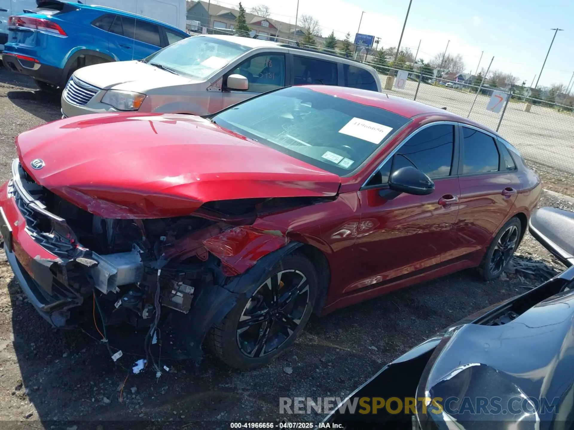 15 Photograph of a damaged car 5XXG64J23MG008473 KIA K5 2021