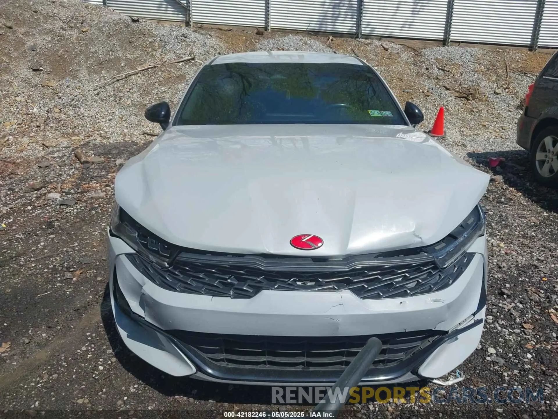 13 Photograph of a damaged car 5XXG64J23MG019182 KIA K5 2021