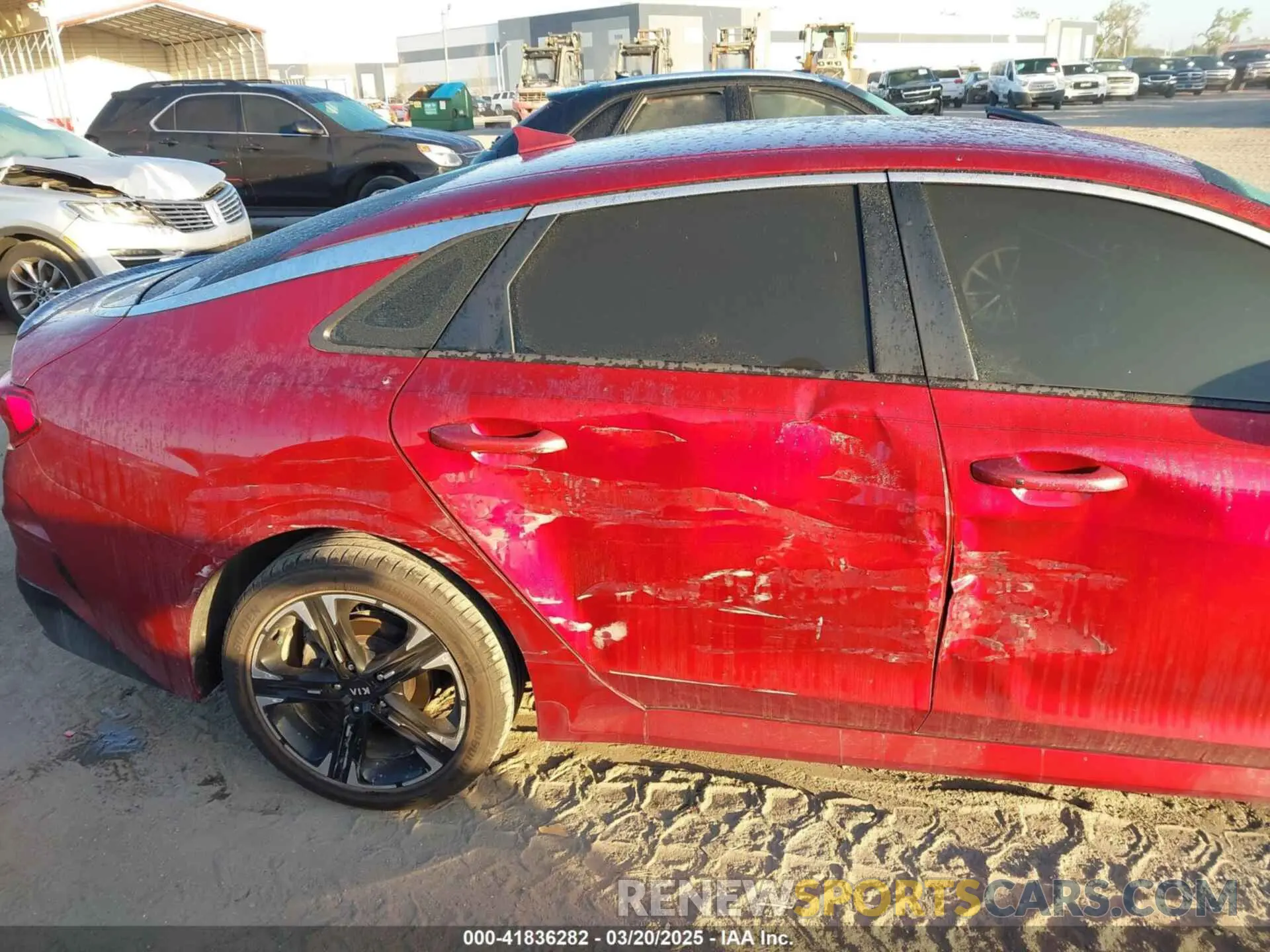 6 Photograph of a damaged car 5XXG64J23MG024186 KIA K5 2021