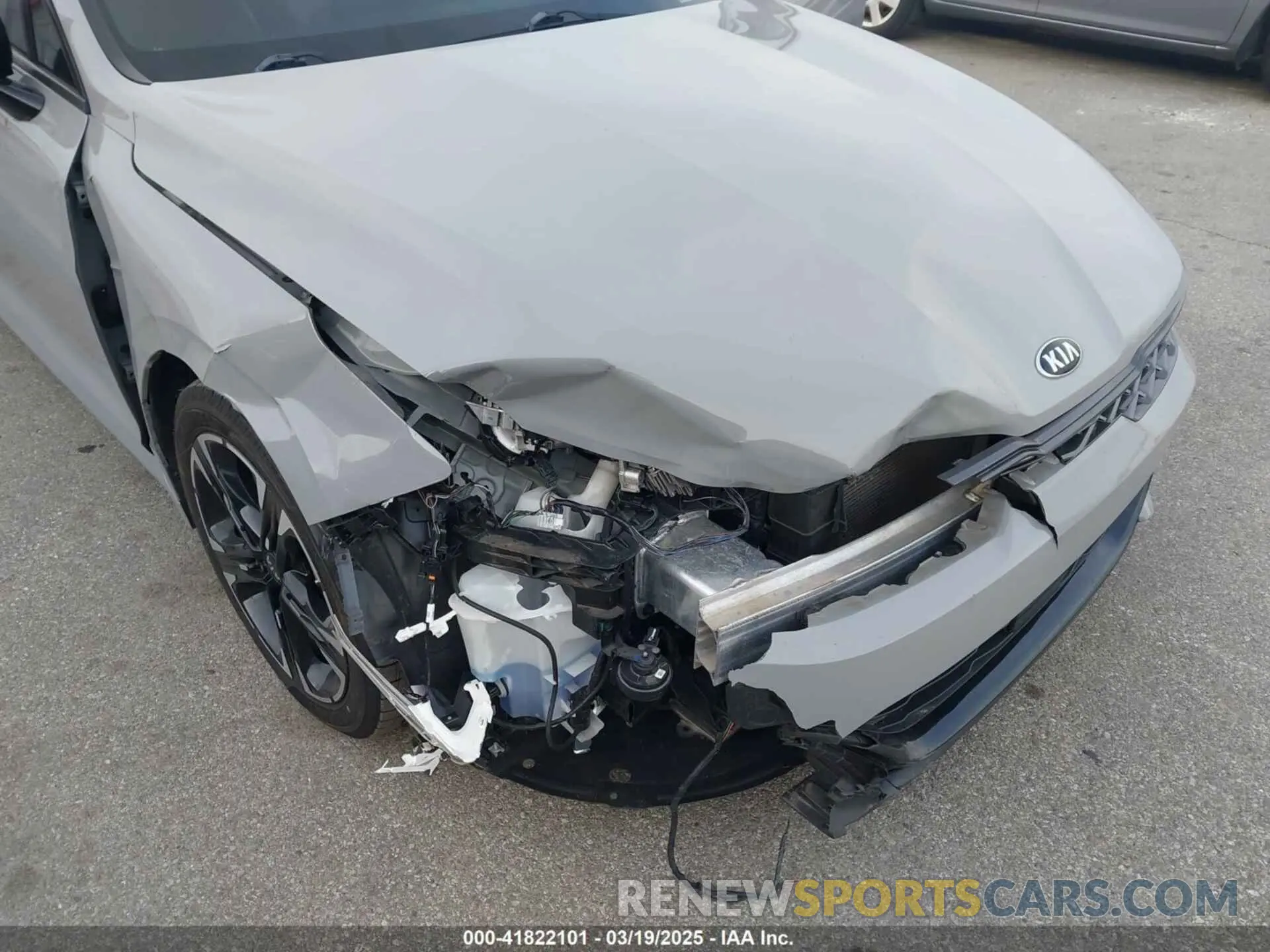 6 Photograph of a damaged car 5XXG64J23MG034300 KIA K5 2021