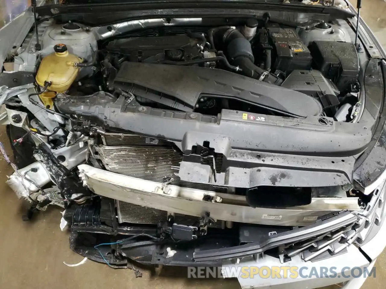 11 Photograph of a damaged car 5XXG64J23MG040405 KIA K5 2021