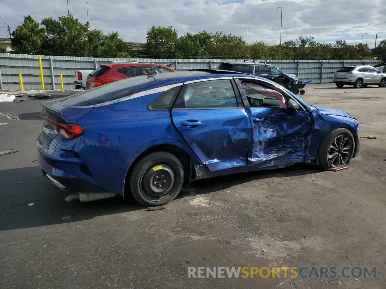 3 Photograph of a damaged car 5XXG64J23MG042560 KIA K5 2021