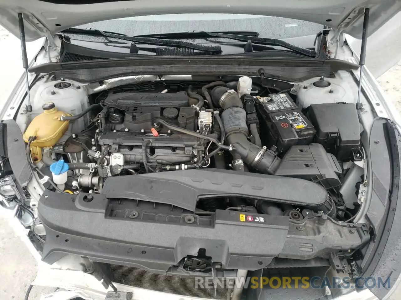11 Photograph of a damaged car 5XXG64J23MG042641 KIA K5 2021